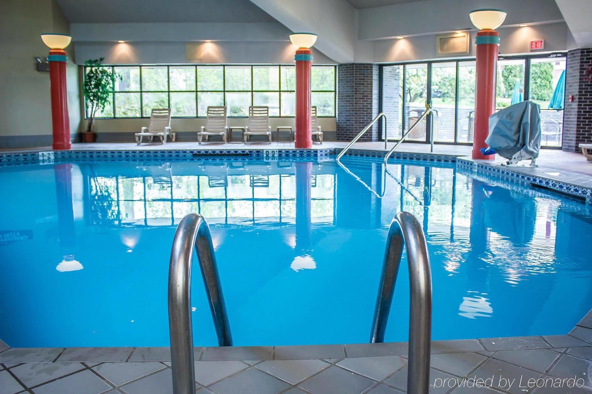 Country Inn & Suites By Radisson, Erie, Pa Kearsarge Εξωτερικό φωτογραφία